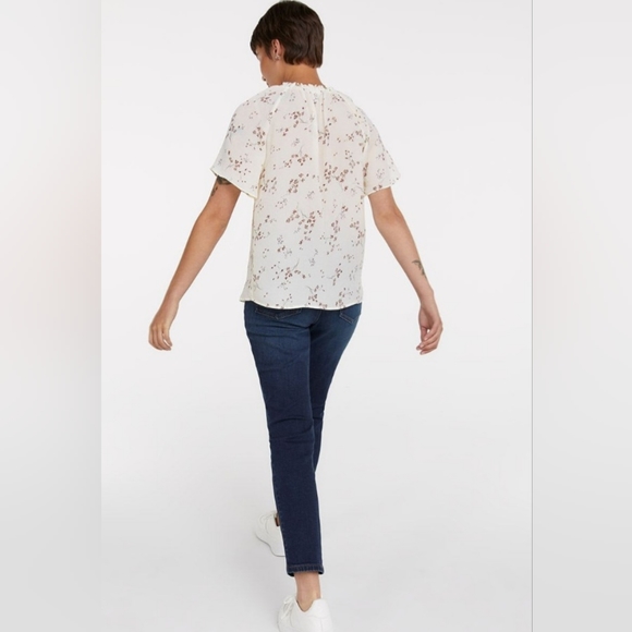 Reitmans Printed Mock-Neck Blouse with Flutter Sleeves, 2X, Multi coloured - Picture 2 of 7